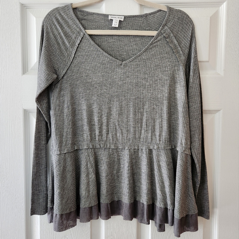 NWOT Tribal Jeans Gray Ribbed Peplum Longsleeve